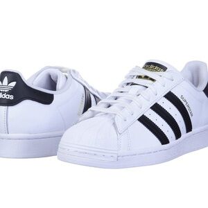 Women’s Adidas Superstar in size 8